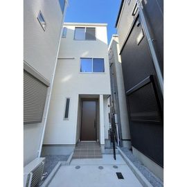 西浦和駅より徒歩11分 1階 築2年の賃貸物件