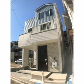 中浦和駅より徒歩19分 築3年10ヶ月 3階建の賃貸物件