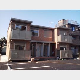 朝霞台駅よりバス15分 築11年1ヶ月 2階建の賃貸物件