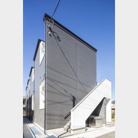 西大宮駅より徒歩10分 2階 築9年4ヶ月の賃貸物件