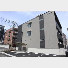 ＬＡＵＲＩＥＲＣＯＵＲＴ 3階 築5年1ヶ月の賃貸物件