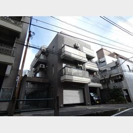 表参道駅より徒歩11分 4階 築39年7ヶ月の賃貸物件