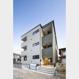 大宮公園駅より徒歩10分 築2年11ヶ月 3階建の賃貸物件