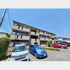 ウィスタリアC 3階 築22年2ヶ月の賃貸物件