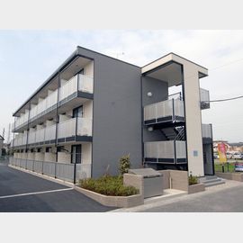 大袋駅より徒歩16分 築17年4ヶ月 3階建の賃貸物件