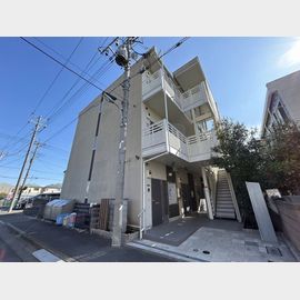 戸田公園駅より徒歩21分 築9年4ヶ月 3階建の賃貸物件