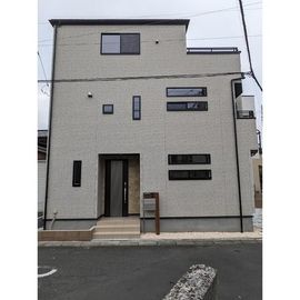 柳瀬川駅より徒歩22分 築2年1ヶ月 3階建の賃貸物件