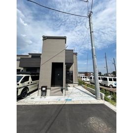 南与野駅より徒歩39分 築2年5ヶ月 2階建の賃貸物件