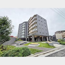 鶴瀬駅より徒歩7分 築7年 8階建の賃貸物件