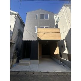 中浦和駅より徒歩14分 築2年 3階建の賃貸物件