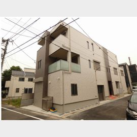 板橋区役所前駅より徒歩6分 築3年9ヶ月 3階建の賃貸物件