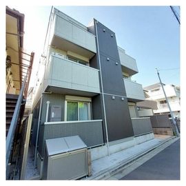 derGlanz 3階 築8年の賃貸物件