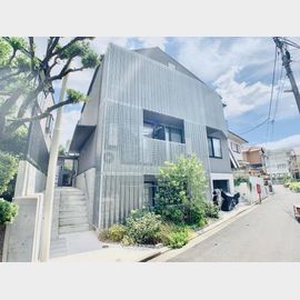 明大前駅より徒歩7分 1階 築6年3ヶ月の賃貸物件