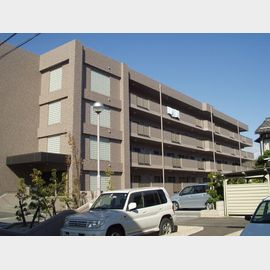 長浜駅より徒歩5分 築23年9ヶ月 4階建の賃貸物件