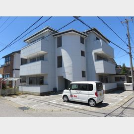 坂田駅より徒歩26分 2階 築36年7ヶ月の賃貸物件