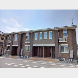 長浜駅よりバス6分 築5年10ヶ月 2階建の賃貸物件