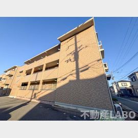 八尾駅より徒歩7分 3階 築17年の賃貸物件