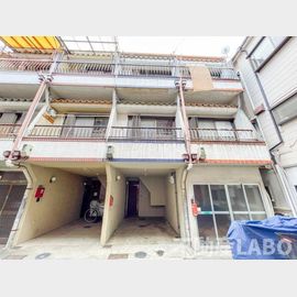 加美駅より徒歩15分 築29年7ヶ月 3階建の賃貸物件