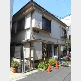 三ノ輪駅より徒歩8分 築63年1ヶ月 2階建の賃貸物件