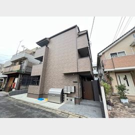 小菅駅より徒歩5分 3階 築4年11ヶ月の賃貸物件