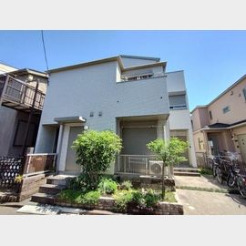 梅島駅より徒歩10分 築11年10ヶ月 3階建の賃貸物件