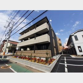 ラリュール 3階 築2年1ヶ月の賃貸物件