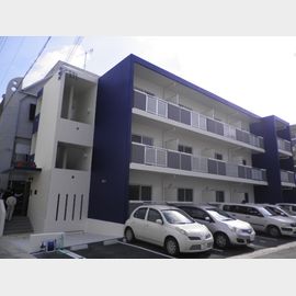  築12年1ヶ月 3階建の賃貸物件