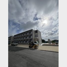 奥武山公園駅より徒歩42分 3階 新築の賃貸物件