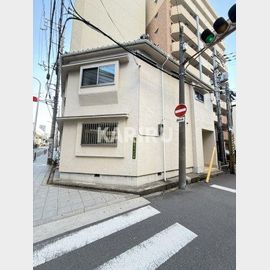 南森町駅より徒歩5分 築74年9ヶ月 2階建の賃貸物件