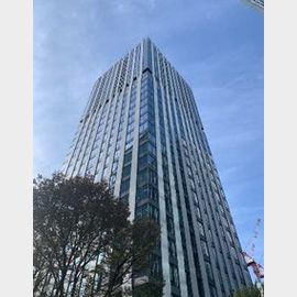 西新宿駅より徒歩4分 24階 築5年8ヶ月の賃貸物件