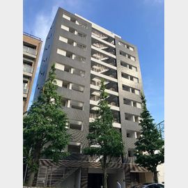 原宿駅より徒歩5分 築18年 11階建の賃貸物件