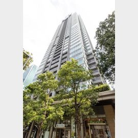 六本木駅より徒歩4分 築14年 39階建の賃貸物件