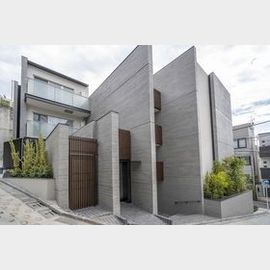 代々木上原駅より徒歩3分 地下1階 築2年3ヶ月の賃貸物件