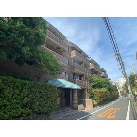 代官山駅より徒歩1分 1階 築28年2ヶ月の賃貸物件