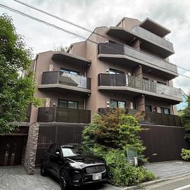 牛込柳町駅より徒歩5分 3階 築7年の賃貸物件