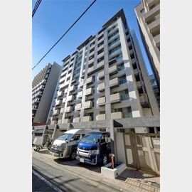 新宿三丁目駅より徒歩5分 8階 築22年の賃貸物件