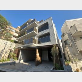 千石駅より徒歩10分 築1年9ヶ月 5階建の賃貸物件