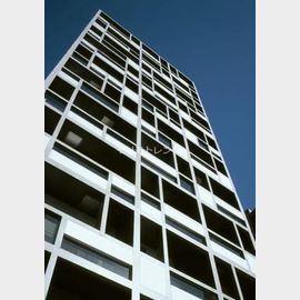 新大塚駅より徒歩4分 2階 築20年2ヶ月の賃貸物件