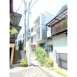 東大前駅より徒歩3分 2階 築6年9ヶ月の賃貸物件