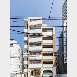 青山一丁目駅より徒歩3分 2階 築25年の賃貸物件