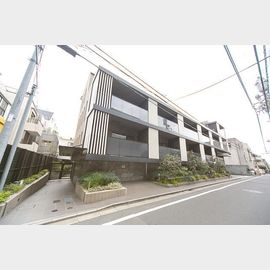 表参道駅より徒歩4分 地下1階 築8年10ヶ月の賃貸物件