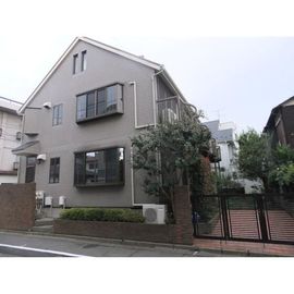 荻窪駅より徒歩11分 築33年2ヶ月 2階建の賃貸物件