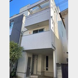 緑が丘駅より徒歩4分 築17年9ヶ月 3階建の賃貸物件