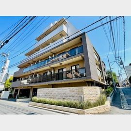 下北沢駅より徒歩5分 3階 築18年10ヶ月の賃貸物件