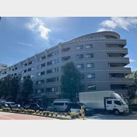 乃木坂駅より徒歩7分 築26年7ヶ月 7階建の賃貸物件
