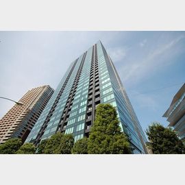 麻布十番駅より徒歩6分 11階 築17年2ヶ月の賃貸物件