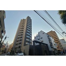 新宿御苑前駅より徒歩8分 13階 築4年7ヶ月の賃貸物件