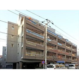 表参道駅より徒歩4分 3階 築35年4ヶ月の賃貸物件