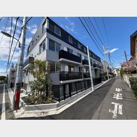 代々木上原駅より徒歩6分 築1年6ヶ月 3階建の賃貸物件