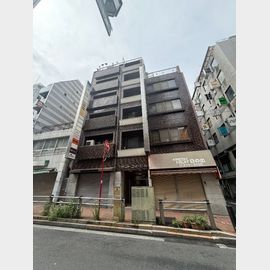 新宿三丁目駅より徒歩3分 9階 築45年8ヶ月の賃貸物件